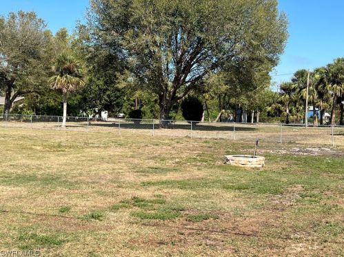 411 Roosevelt Ave, Lehigh Acres FL  33936-1202 exterior