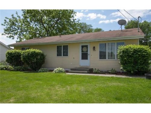 406 4th St, Mitchellville, IA 50169-9618