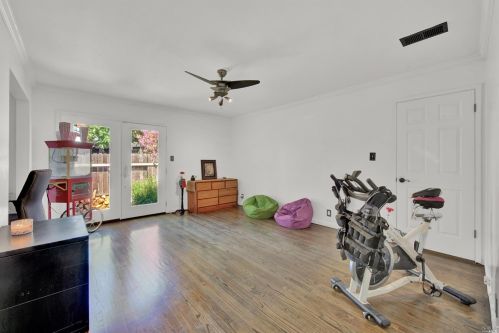 73 Westwood St, Vacaville CA  95688-3625 exterior