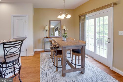 16002 Pitner St, Haymarket VA  20169-4956 exterior