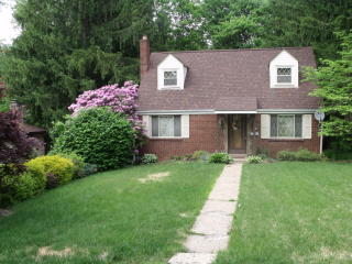 603 Penn Dr, Trafford, PA 15085-1444