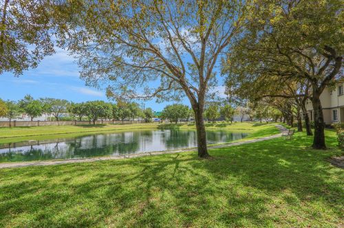 974 Tortuga Ln, West Palm Beach, FL 33404-6455