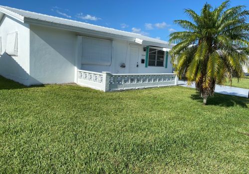 1004 Ocean Dr, Boynton Beach, FL 33426-4361
