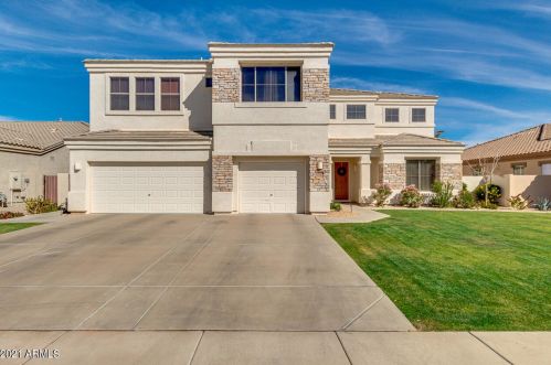 3058 Canyon Creek Dr, Gilbert, AZ 85295-1474