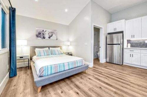 4036 Jackdaw St, San Diego CA  92103-1721 exterior