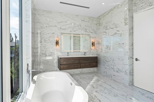 724 Lake Ave, Delray Beach FL  33483-5928 exterior