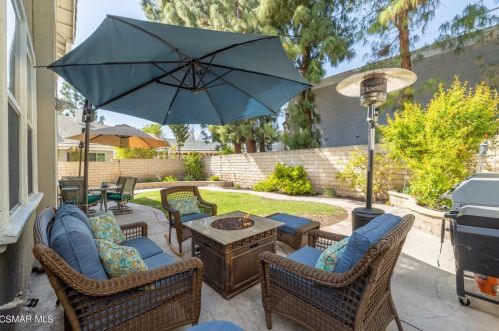 1117 Walnut Grove Ln, Simi Valley CA  93065-3394 exterior