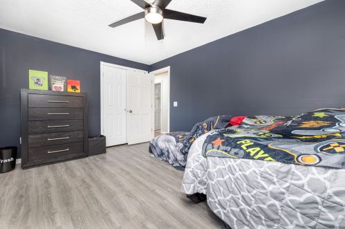 20 Alfred Dr, Colchester CT  06415-1766 exterior