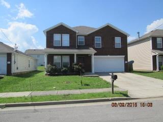 3228 Woodpoint Dr, Nashville, TN 37207-2728