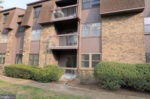 1914 Old Stone Mill Dr, East Windsor NJ  08512-2216 exterior