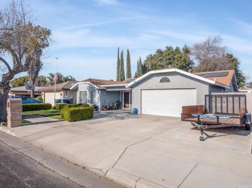 2701 Monocott Dr, Madera, CA 93637-2613
