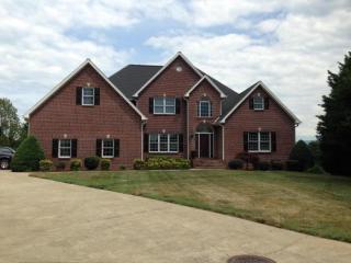 114 Lexington Ct, Greeneville TN  37745-0598 exterior
