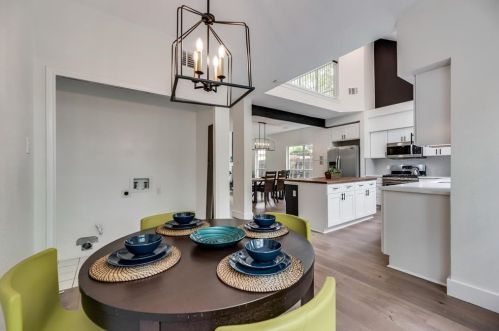 1400 Kenwood St, Denton TX  76205-5128 exterior