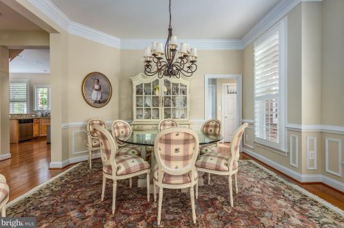 18345 Mid Ocean Pl, Leesburg VA 20176-7451 exterior