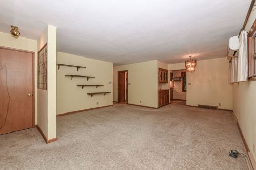 1426 Homestead Trl, Thiensville WI  53092-3217 exterior