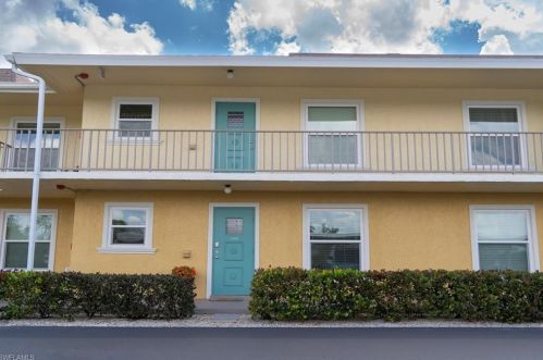 401 Charlemagne Blvd, Naples FL  34112-7069 exterior
