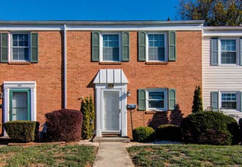 141 Southampton Dr, Vinton, VA 24179-3510