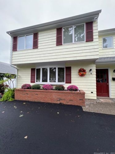 282 Meriden Ave, Southington CT  06489-3629 exterior