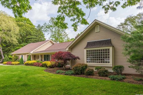 3 Southgate, Shoreham, NY 11786-1626