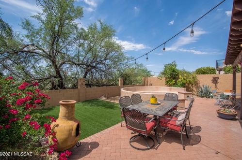 2026 Calle De Dulcinea, Tucson, AZ 85718-2087