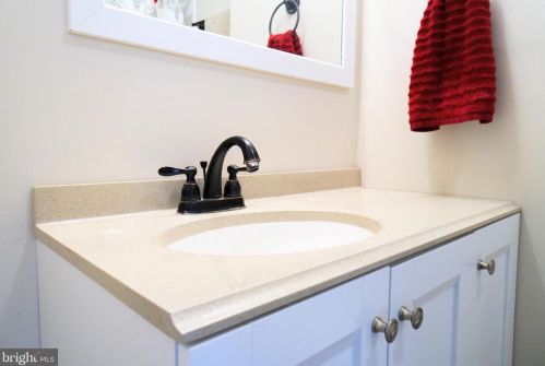 465 Readus Rd, Edinburg VA  22824-2917 exterior