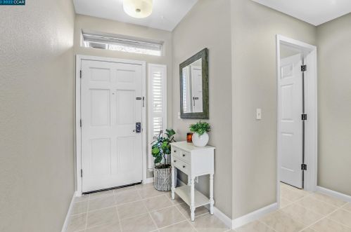 37 Danville Oak Pl, Danville, CA 94526-2452