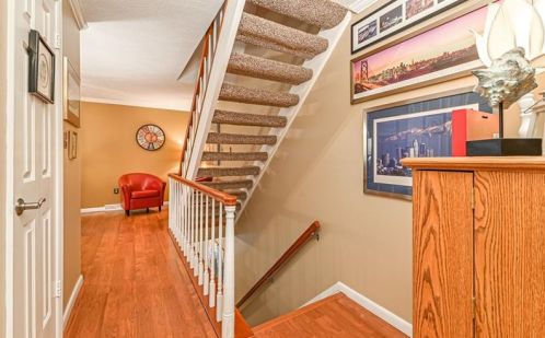106 Woodcrest Dr, Sewickley, PA 15143-8965