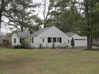 231 Aviation Rd, Glens Falls, NY 12804-1153