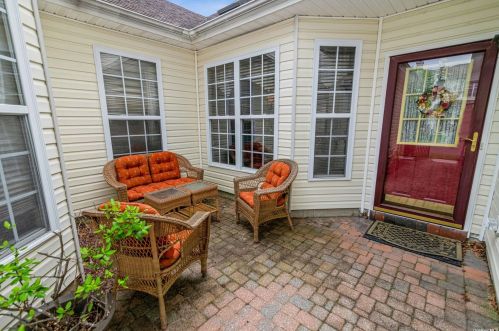 36 Constantine Way, Mount Sinai, NY 11766-3005