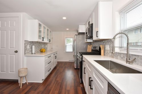 5348 91, Milwaukee WI 53224-5304 exterior