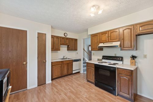 7783 Walnut Creek Dr, Florence KY  41042-2773 exterior