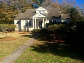 26 Avondale Ave, Charleston, SC 29407-7259