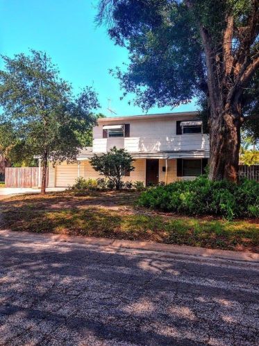 2701 67th Way, Saint Petersburg, FL 33710-3154