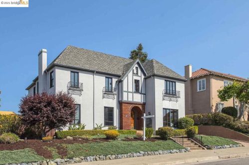 565 Haddon Rd, Oakland, CA 94606-1063