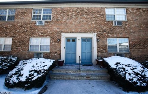 19 Savage Rd, Parsippany NJ  07834-1625 exterior