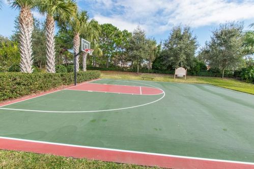 15806 Aurora Lake Cir, Wimauma FL  33598-4031 exterior