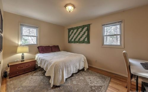 25 Wayne Rd, Milford CT  06460-3843 exterior