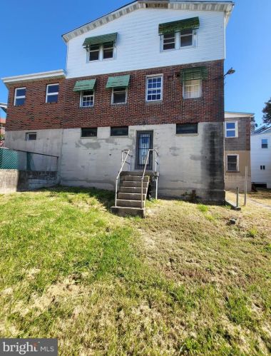 224 Port Clinton Ave, Moselem PA  19526-1533 exterior