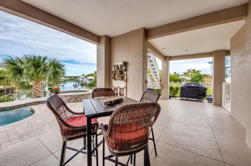 2159 Macadamia Ln, Saint James City FL  33956-2034 exterior