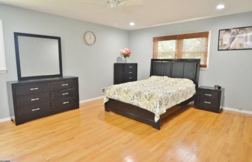 9 Crawford Rd, Greystone Park NJ  07950-3009 exterior