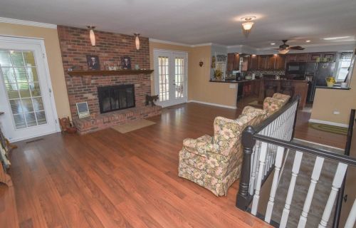 8883 Valley Circle Dr, Florence KY  41042-9523 exterior