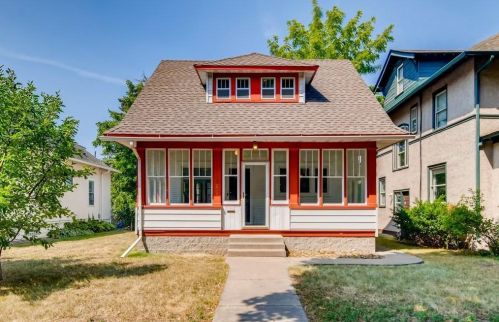 277 Cleveland Ave, Saint Paul, MN 55104-5100