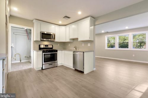 413 49th St, Camden NJ  08110-3910 exterior