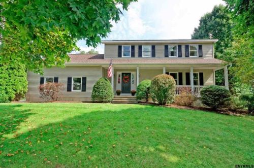 25 Crawford Dr, Burnt Hills, NY 12019-2739
