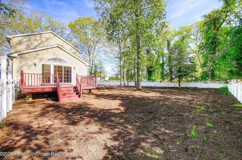 2278 Burroughs Ave, Northfield NJ  08225-1063 exterior