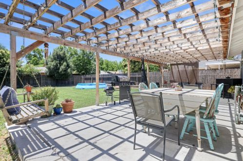 1708 Tulane Dr, Modesto CA  95355-1834 exterior