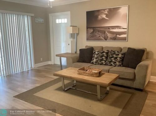 49 7th St, Delray Beach FL  33483-4026 exterior