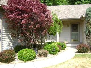 135 Manakiki Dr, Holland, OH 43528-7839