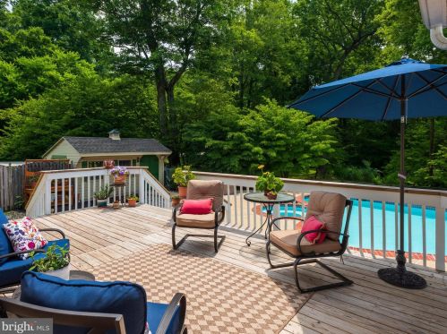 49 Yarmouth Ln, Downingtown PA  19335-1556 exterior