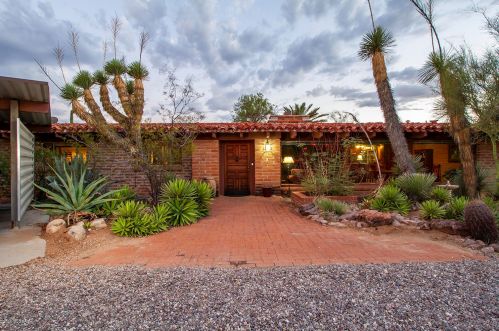 2560 Camino Juan Paisano, Tucson, AZ 85718-4255
